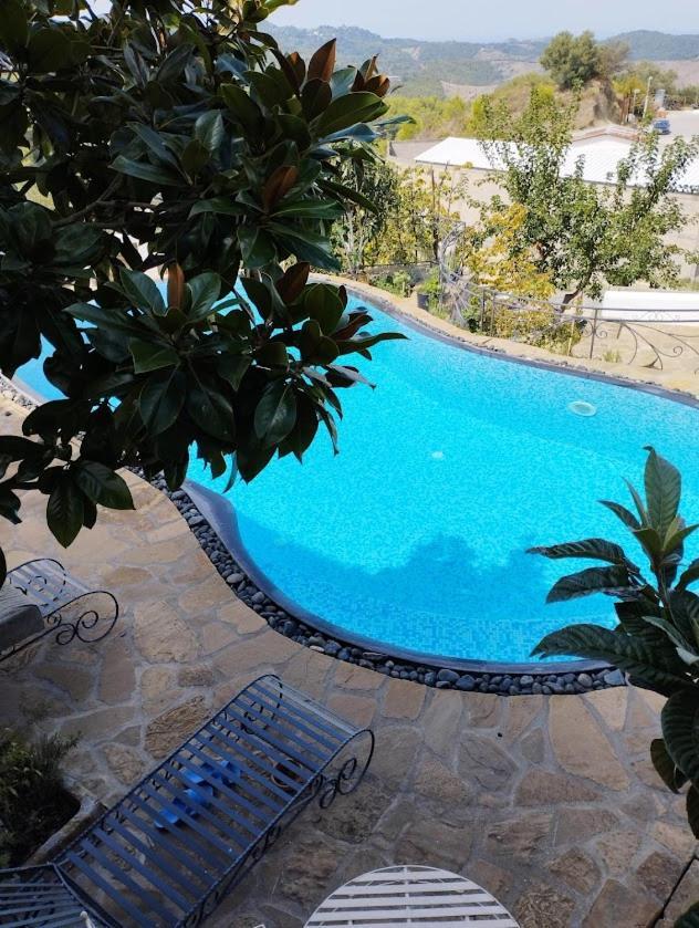 Turisalba Hotel Ishem Ngoại thất bức ảnh