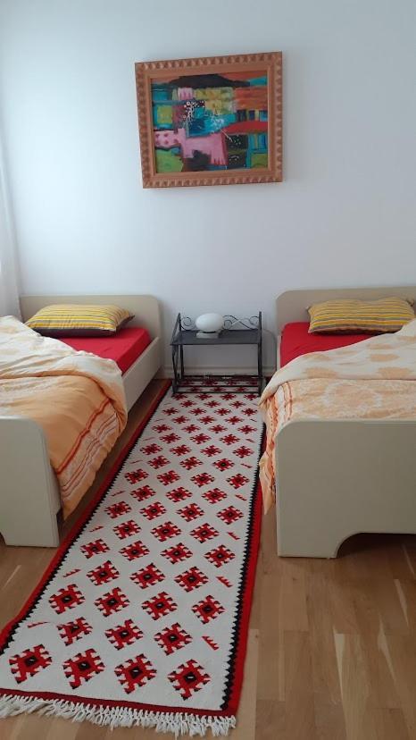 Turisalba Hotel Ishem Ngoại thất bức ảnh