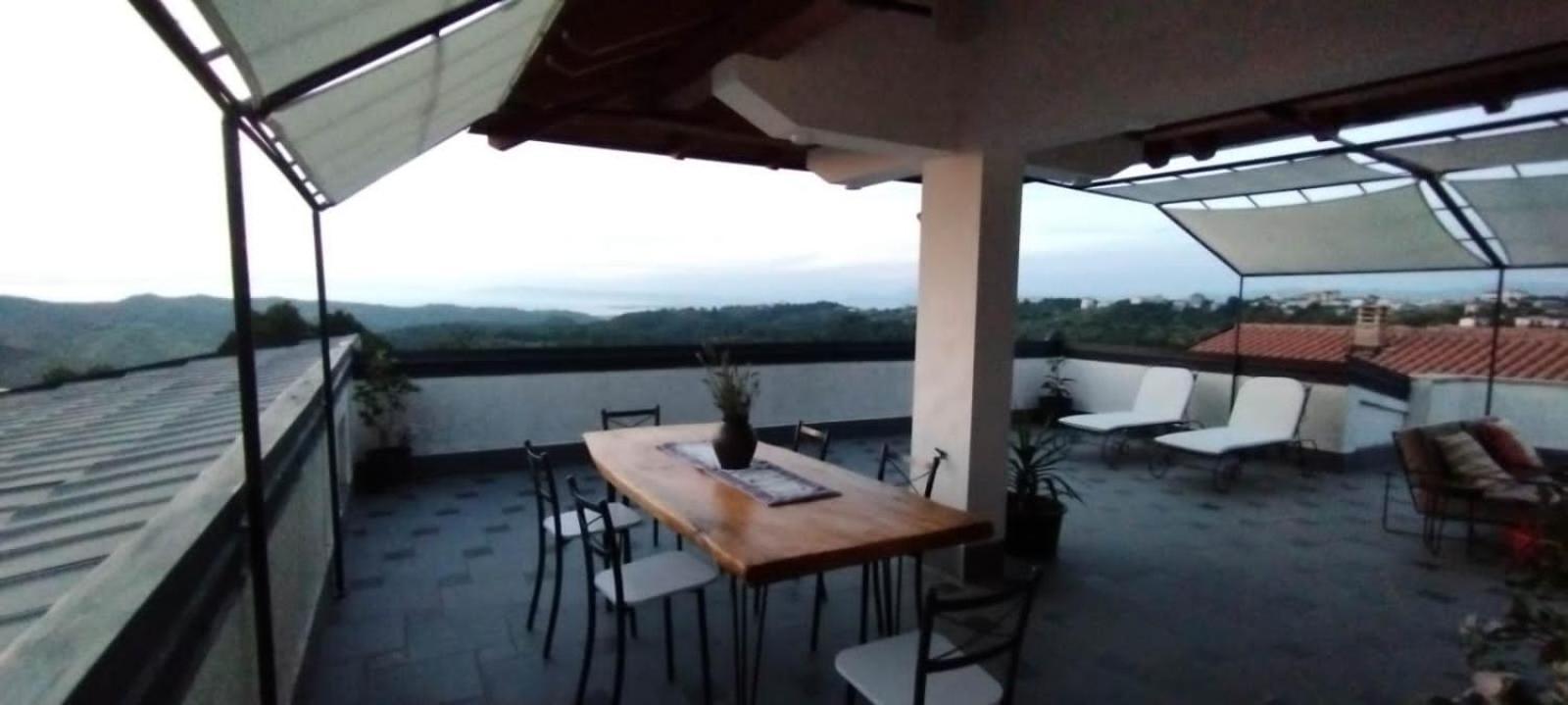 Turisalba Hotel Ishem Ngoại thất bức ảnh